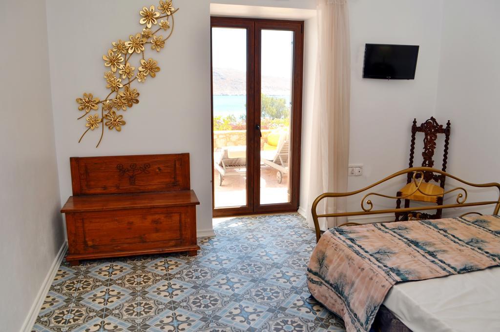 Belvedere Private Luxury Beach Villa Chalki Town 部屋 写真